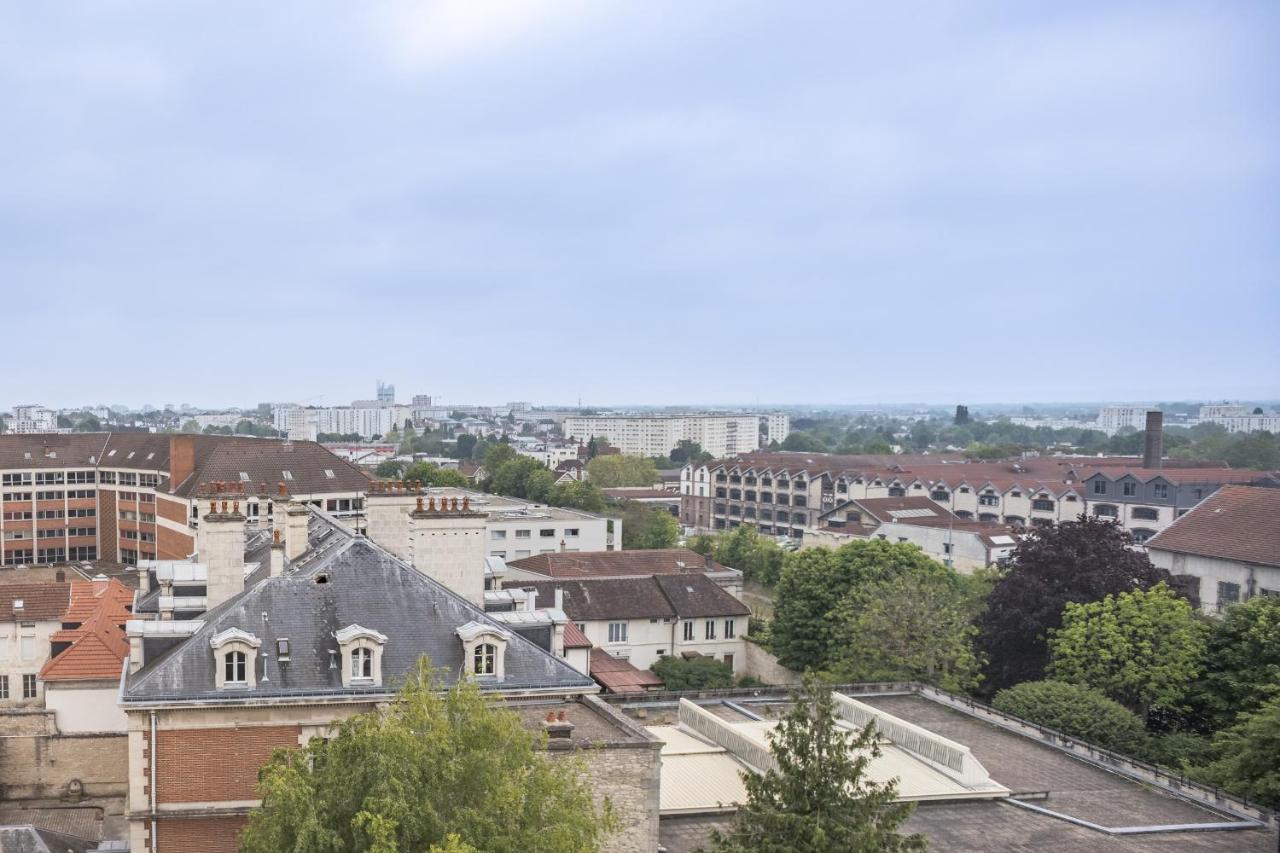 Апартаменты Evasion Urbaine - Vue Panoramique - Proche Gare Труа Экстерьер фото